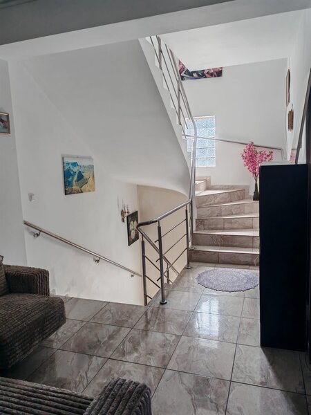 Vila 5 camere mobilata,  ideal birouri, zona Barbu Vacarescu, 180 mp