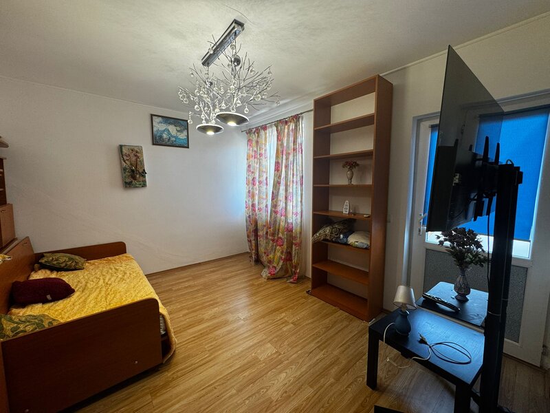 Vila 5 camere mobilata,  ideal birouri, zona Barbu Vacarescu, 180 mp