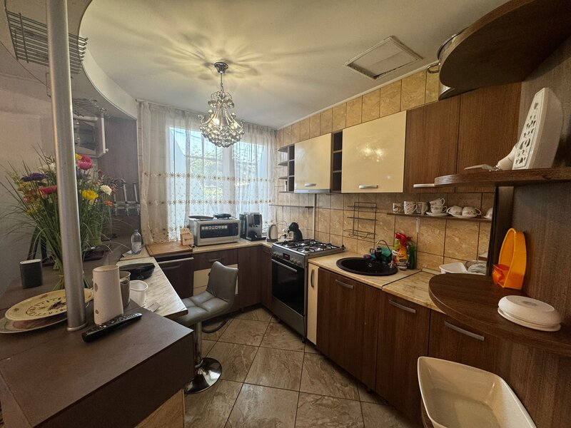 Vila 5 camere mobilata,  ideal birouri, zona Barbu Vacarescu, 180 mp